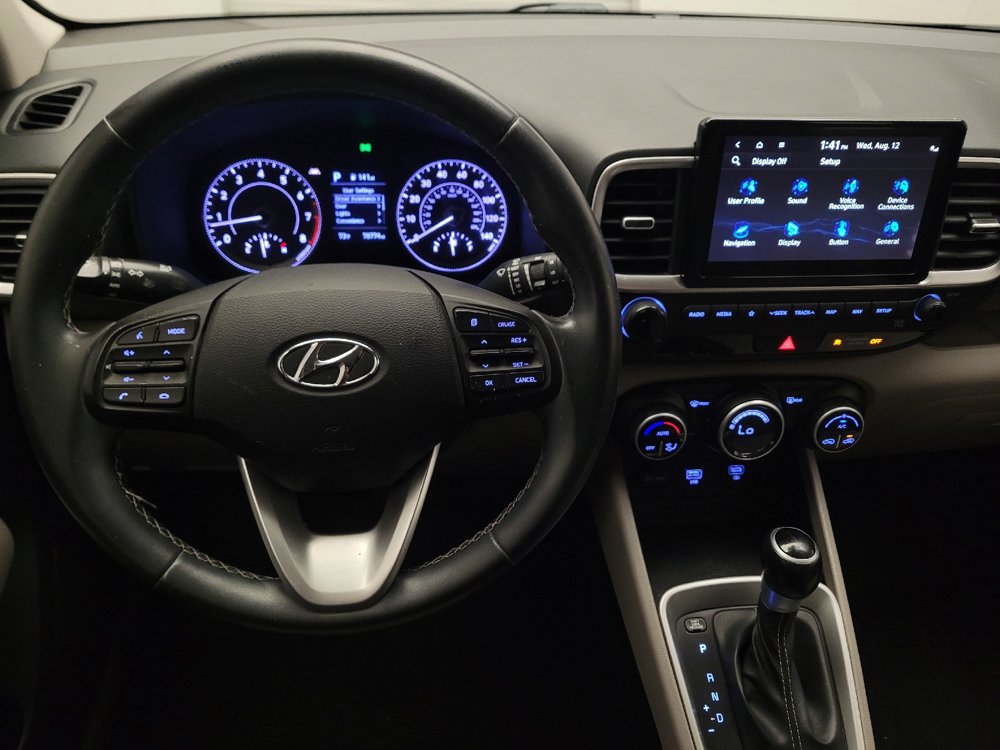 Used 2021 Hyundai Venue SEL w/ Premium Package FWD image 22