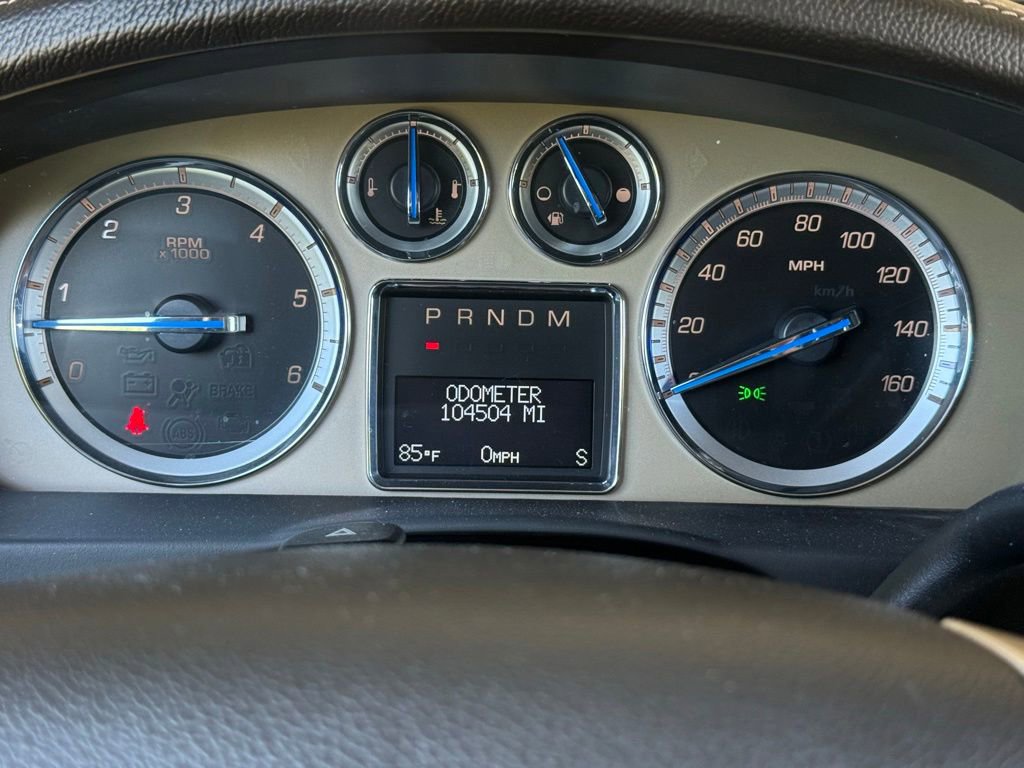 Used 2014 Cadillac Escalade Platinum RWD image 17