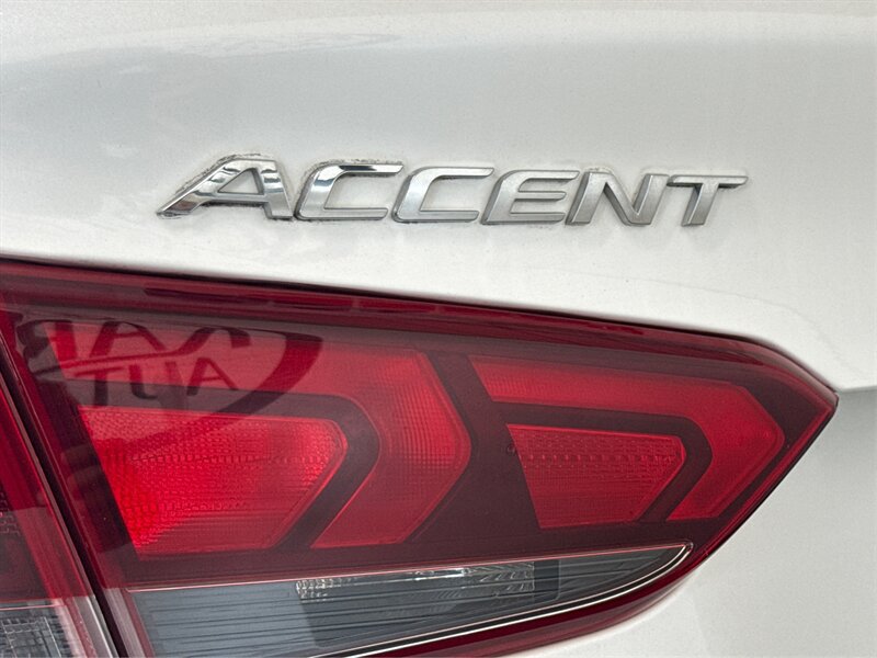 Used 2018 Hyundai Accent FWD image 18