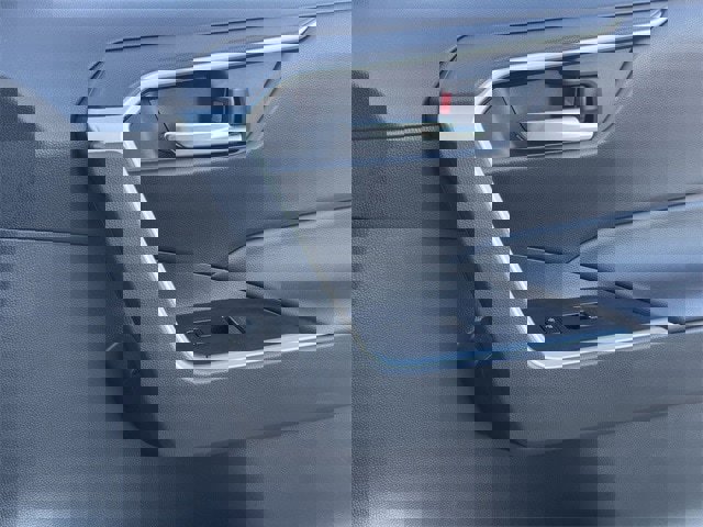 Used 2024 Toyota RAV4 XLE image 28