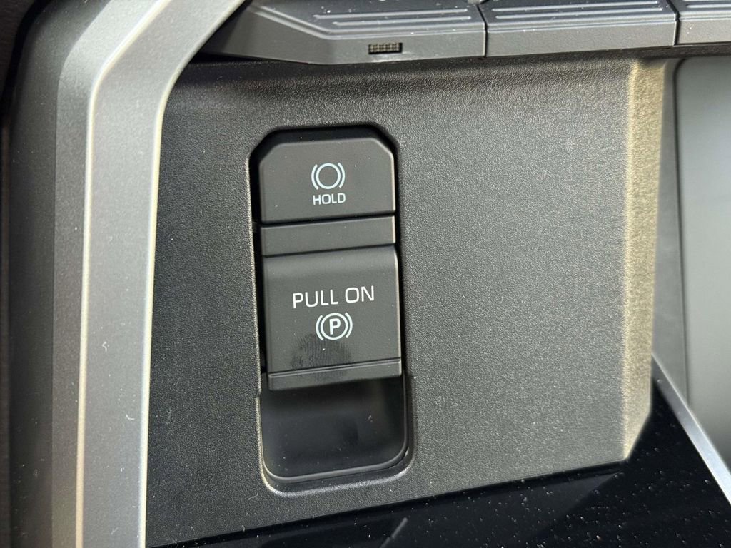 Used 2025 Toyota Sequoia Capstone image 27