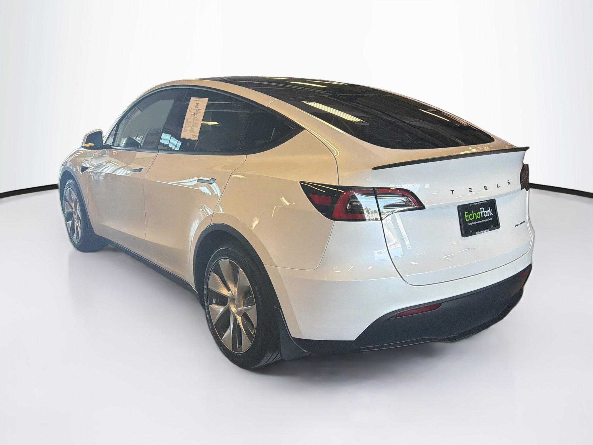 Used 2023 Tesla Model Y Long Range AWD/4WD image 5