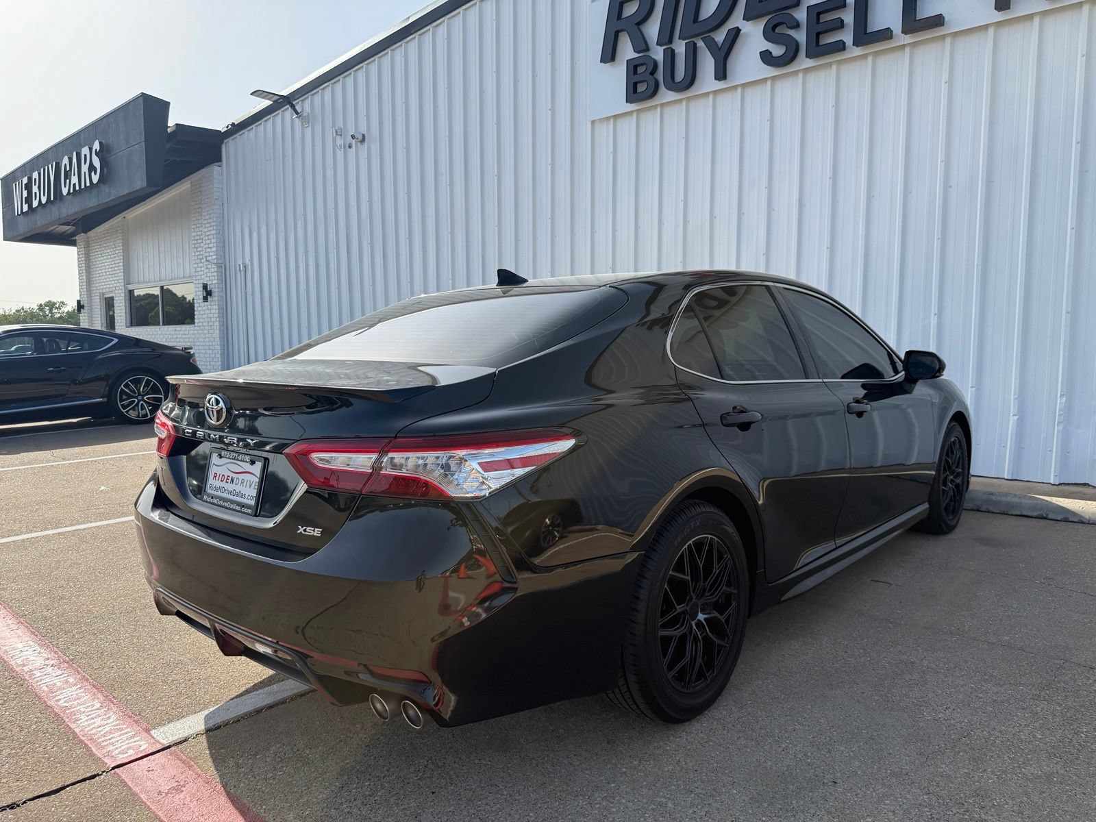 Used 2020 Toyota Camry XSE w/ Carpet Mat Package FWD image 7