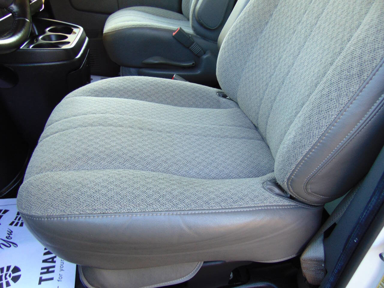 Used 2022 GMC Savana 3500 w/ Power Convenience Package RWD image 7