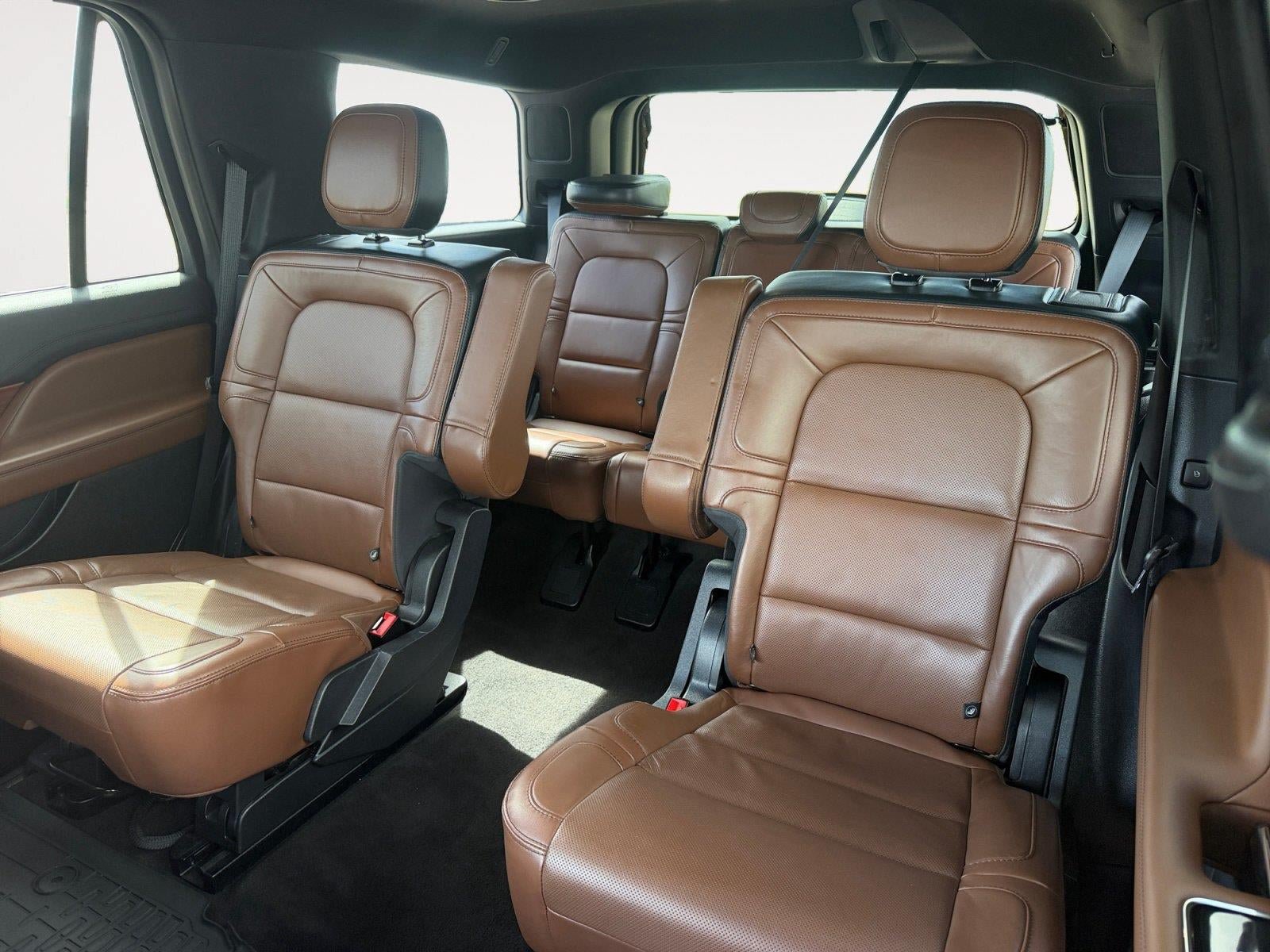 Used 2022 Lincoln Navigator Reserve AWD/4WD image 13