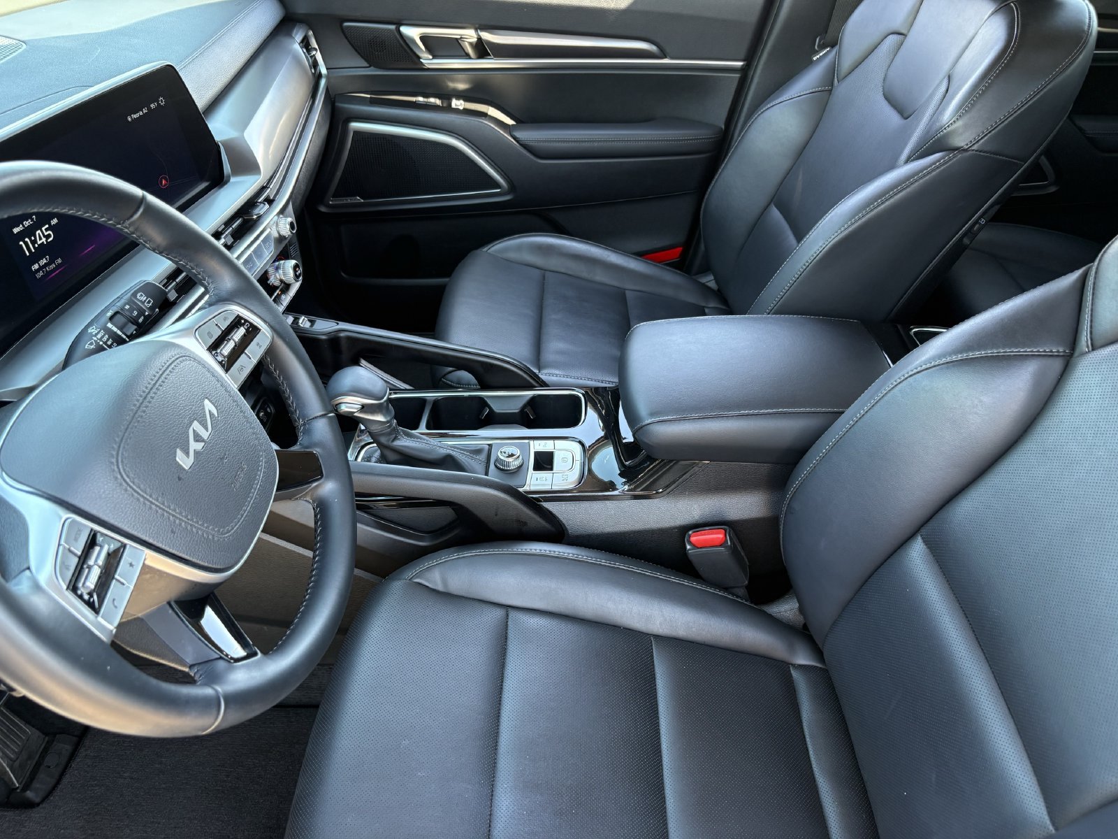 Used 2025 Kia Telluride S FWD image 21