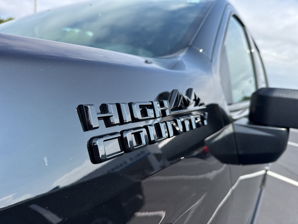 New 2026 Chevrolet Silverado 2500 High Country w/ Midnight Edition AWD/4WD image 13