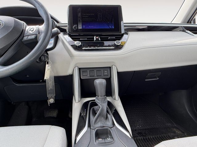 Used 2024 Toyota Corolla Cross L image 15