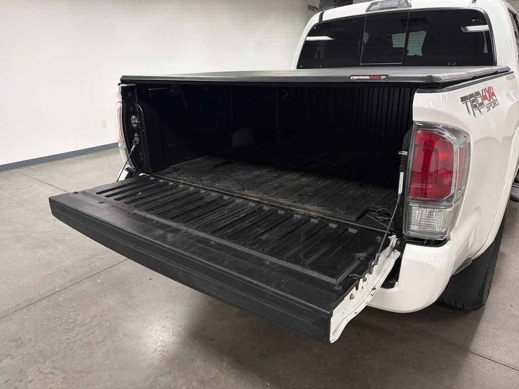 Used 2020 Toyota Tacoma TRD Sport AWD/4WD image 21