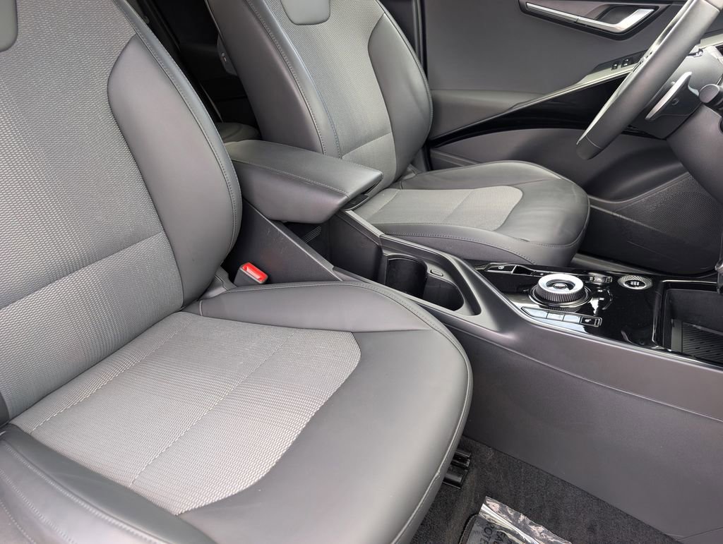 Certified 2023 Kia Niro EX w/ EX Cold Weather Package image 23