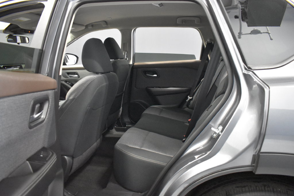 Certified 2023 Nissan Rogue SV AWD/4WD image 30