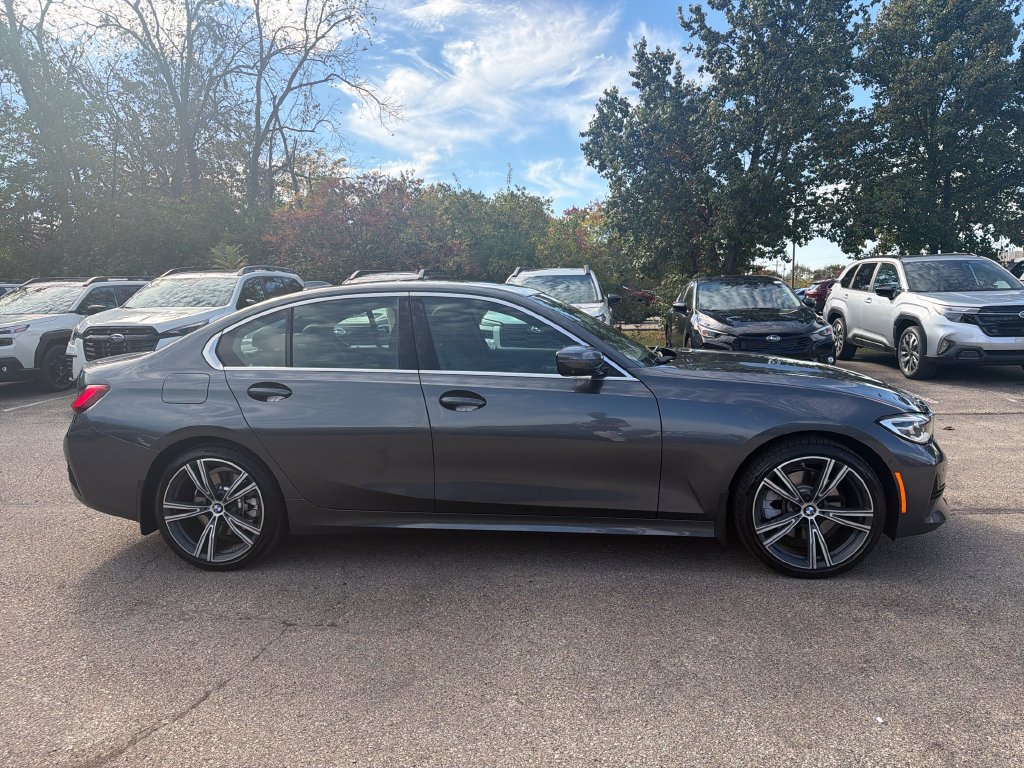 Used 2021 BMW 330i xDrive Sedan AWD/4WD image 4