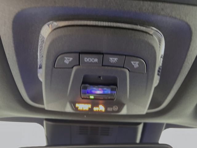 New 2026 Toyota C-HR AWD/4WD image 18