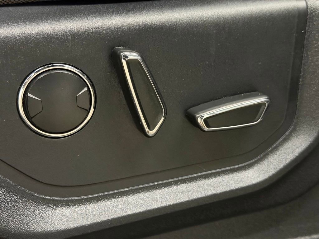 Used 2016 Ford F150 XLT w/ Equipment Group 302A Luxury image 32