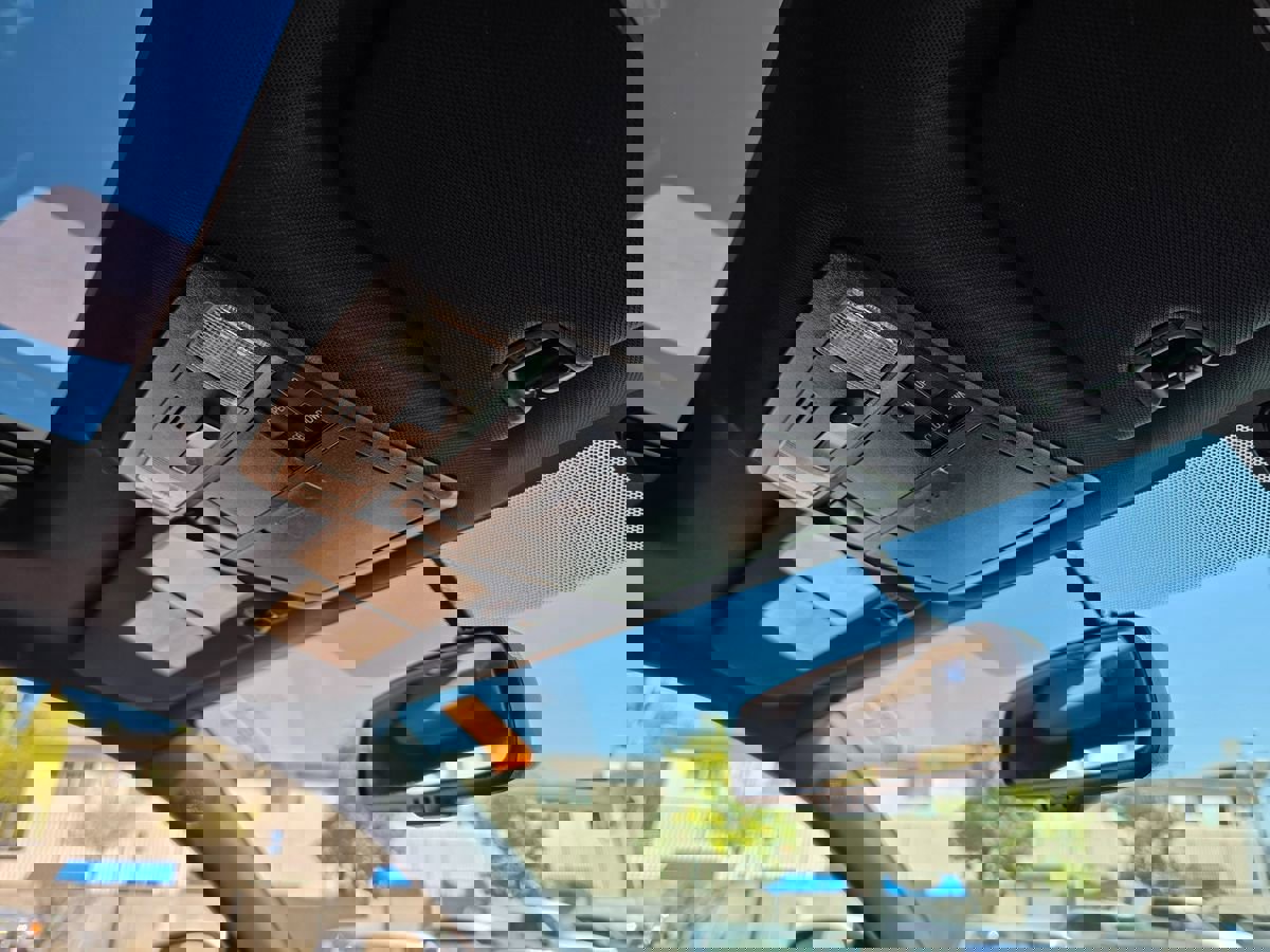 Used 2016 Toyota Tacoma TRD Sport w/ Premium & Technology Package image 21