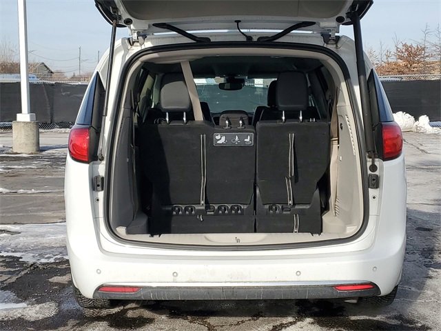 Used 2020 Chrysler Pacifica Touring-L Plus w/ Advanced Safetytec Group image 25