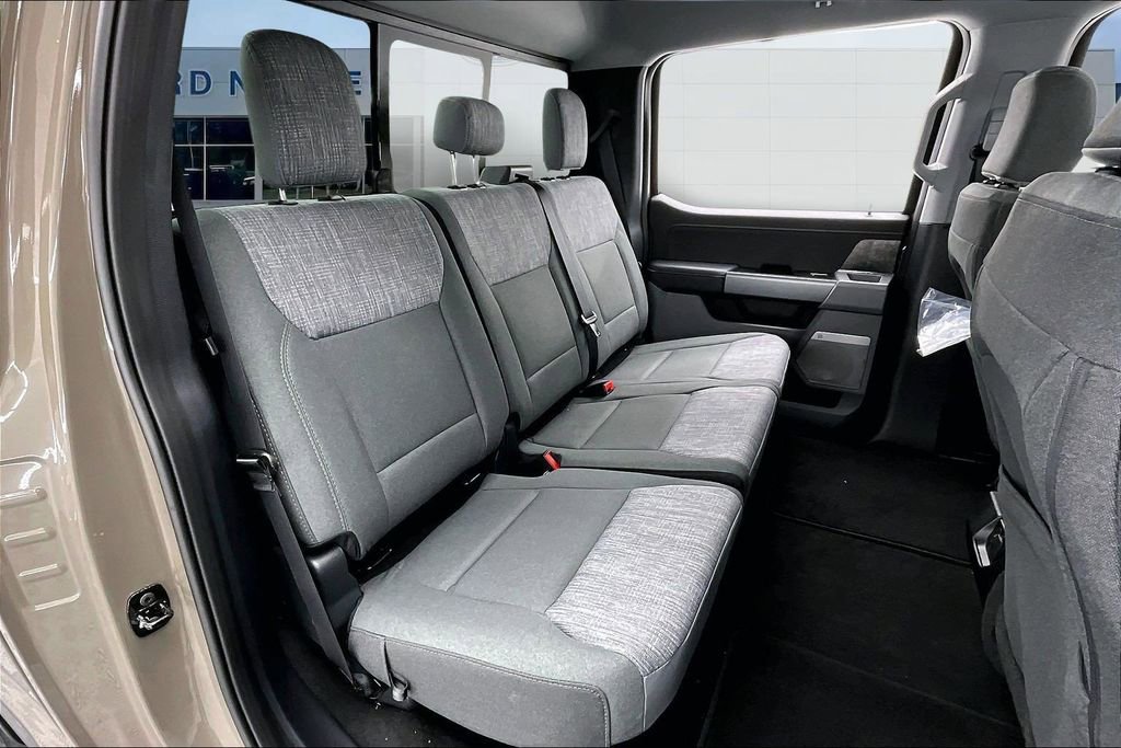 New 2026 Ford F250 XLT w/ XLT Premium Package image 10