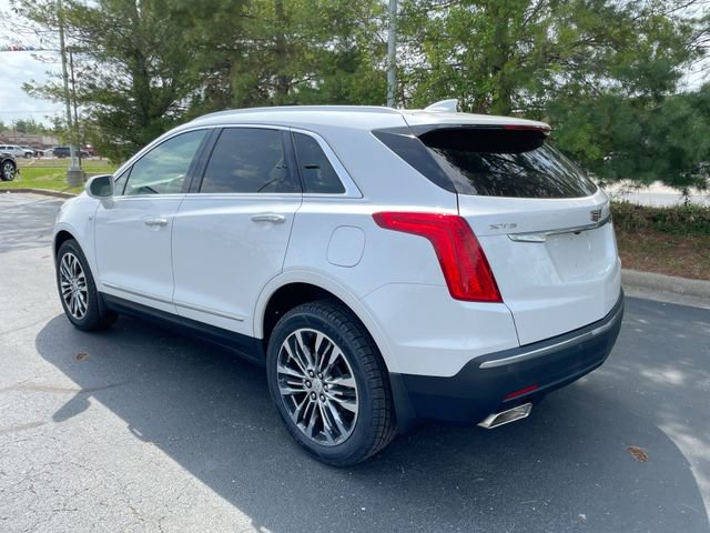 Used 2017 Cadillac XT5 Premium Luxury image 3