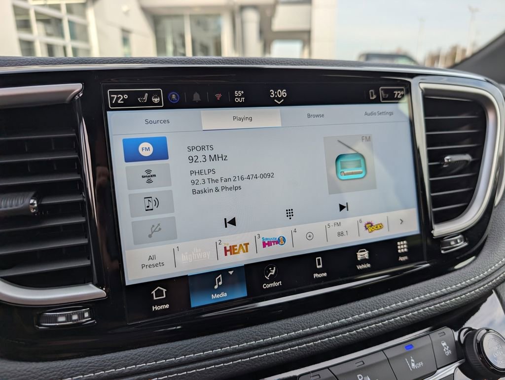 New 2026 Chrysler Pacifica Select image 24