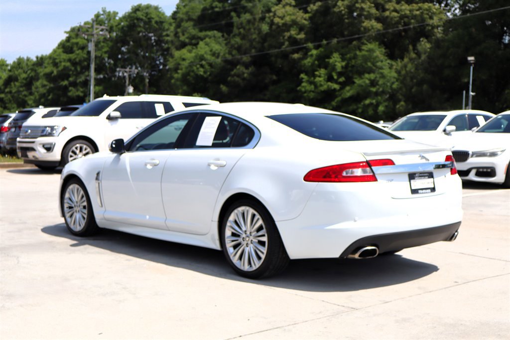 Used 2011 Jaguar XF RWD image 5