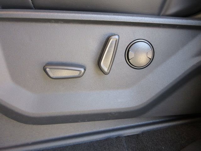 New 2026 Ford Expedition Platinum w/ Stealth Appearance Package AWD/4WD image 12