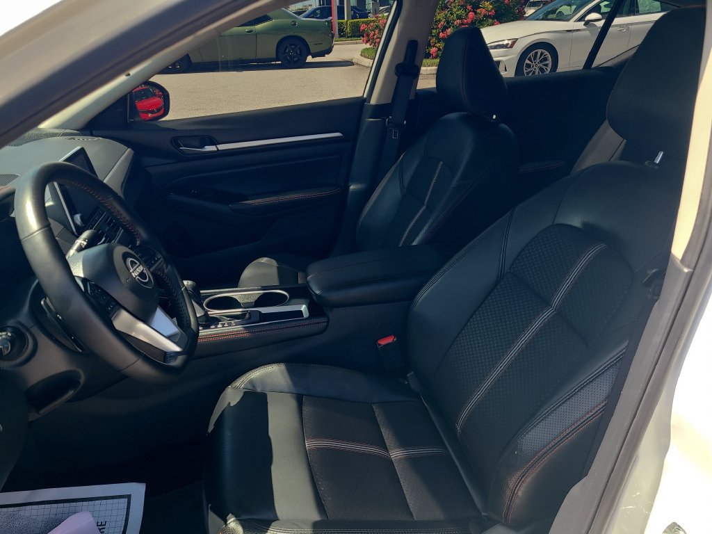 Used 2025 Nissan Altima 2.5 SR FWD image 21