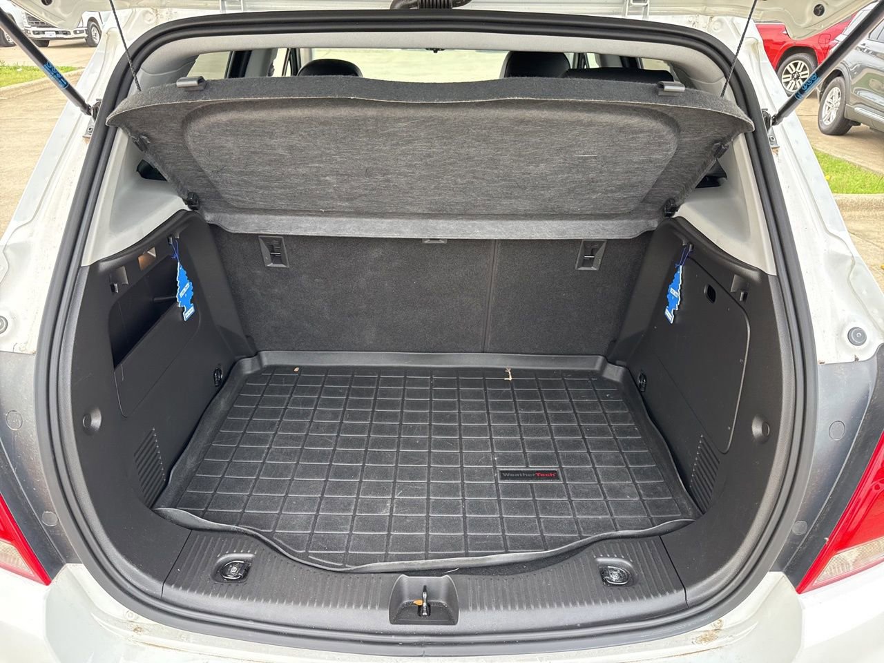 Used 2020 Chevrolet Trax LT w/ Driver Confidence Package FWD image 10