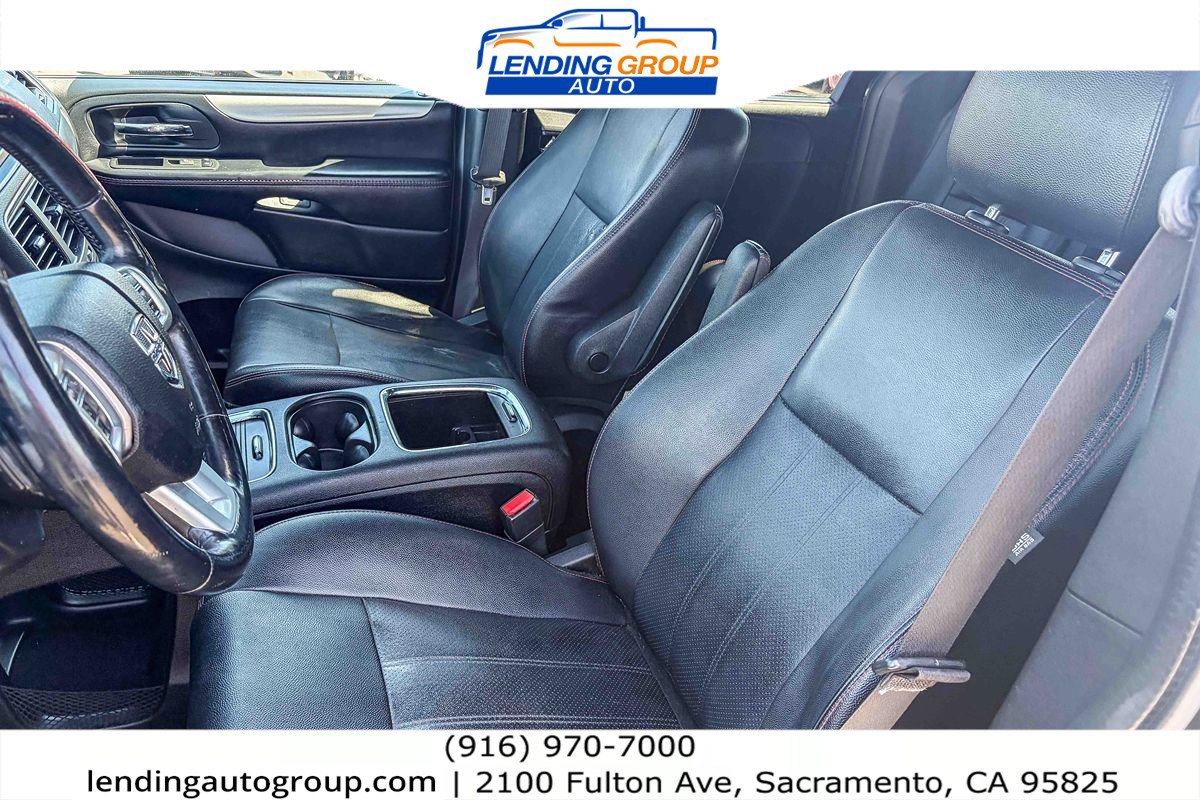 Used 2019 Dodge Grand Caravan GT image 16