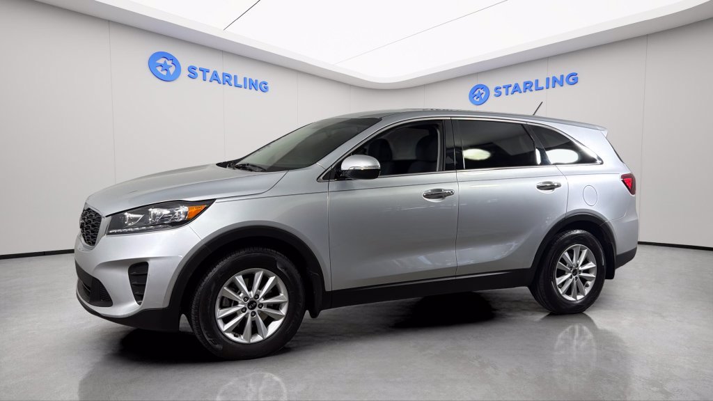 Used 2019 Kia Sorento FWD image 2