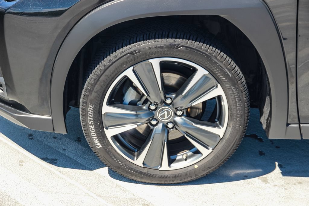 Certified 2024 Lexus UX 250h FWD image 11