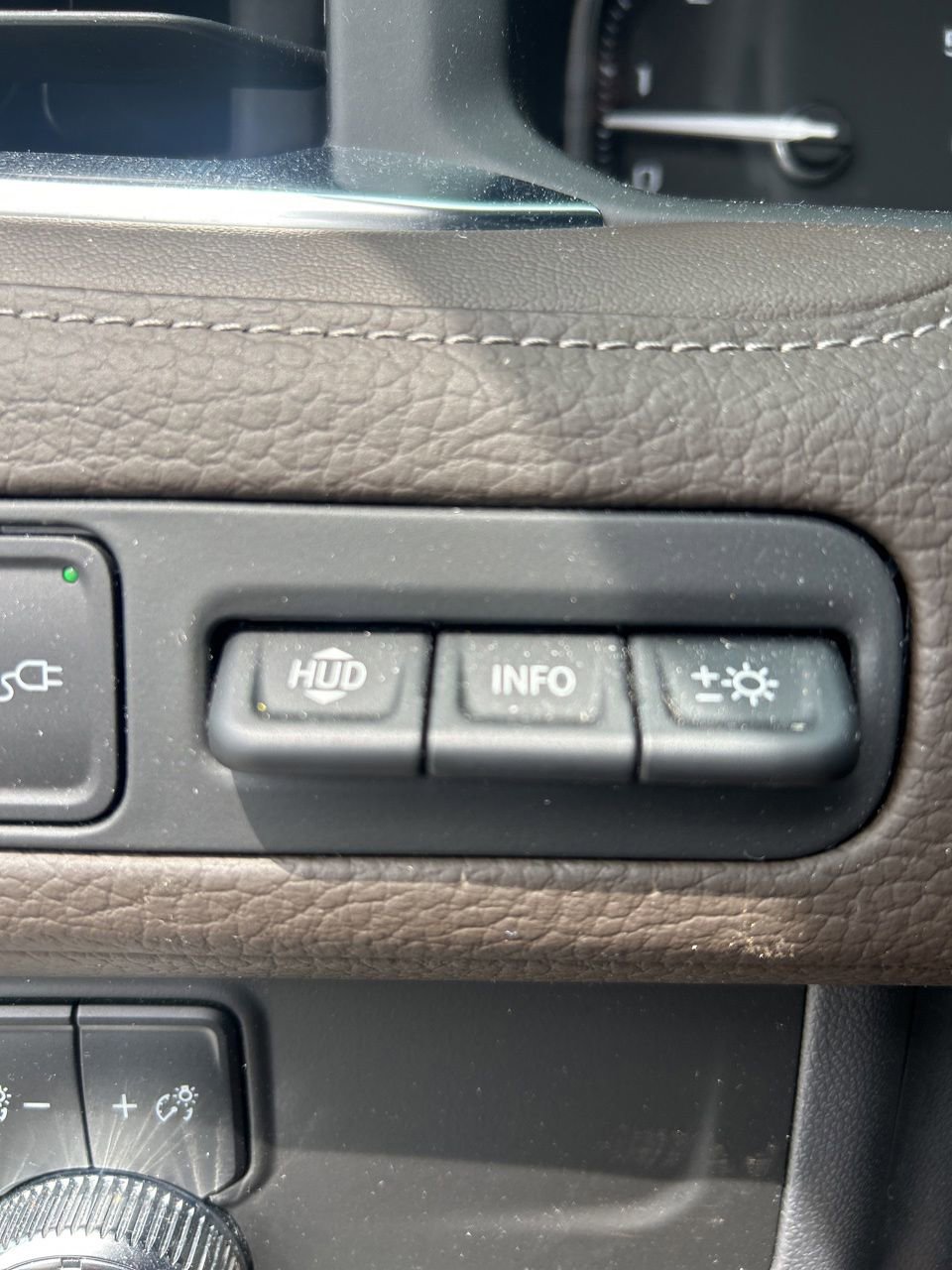 Used 2021 GMC Yukon XL Denali AWD/4WD image 27
