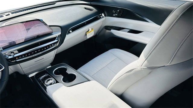 New 2026 Cadillac Lyriq Premium Luxury w/ LPO, Premium Carpet Package image 17