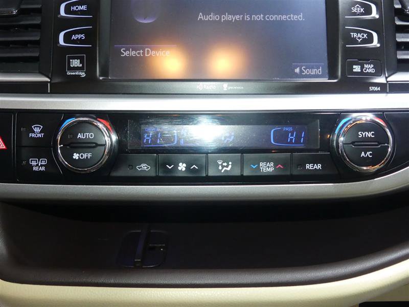 Used 2015 Toyota Highlander Limited Platinum image 38