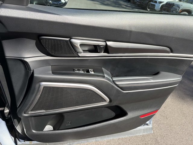 Used 2025 Kia Telluride S FWD image 15