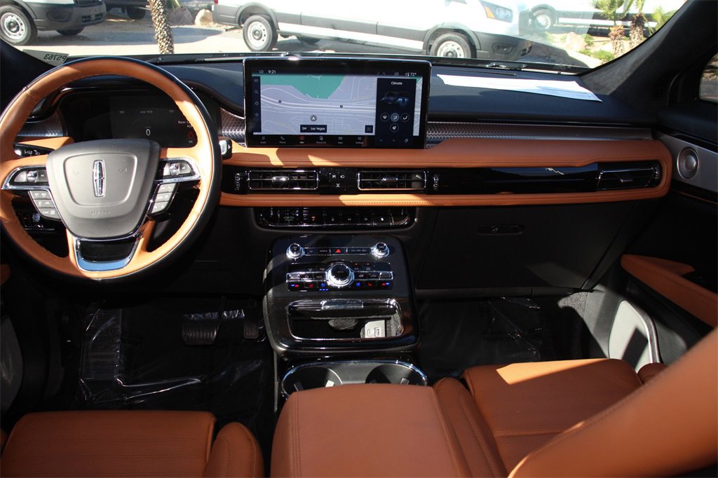 Certified 2023 Lincoln Nautilus Black Label w/ Class II Trailer Tow Package image 14