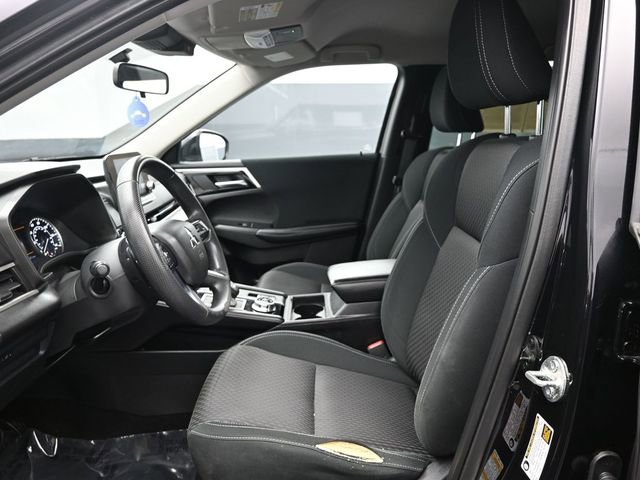 Used 2022 Mitsubishi Outlander ES AWD/4WD image 11