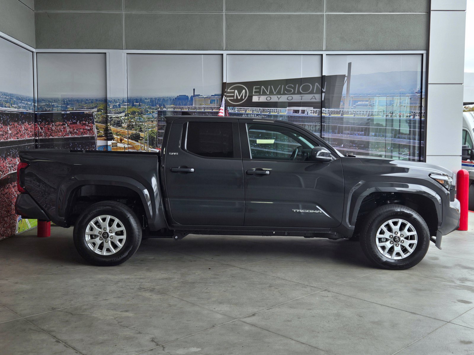 Certified 2026 Toyota Tacoma SR5 AWD/4WD image 4