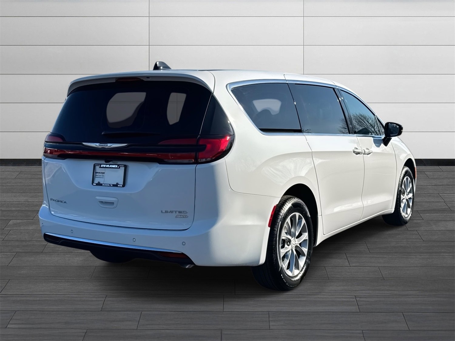 New 2026 Chrysler Pacifica Limited image 4
