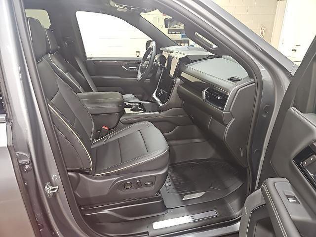 New 2026 GMC Yukon Elevation image 35