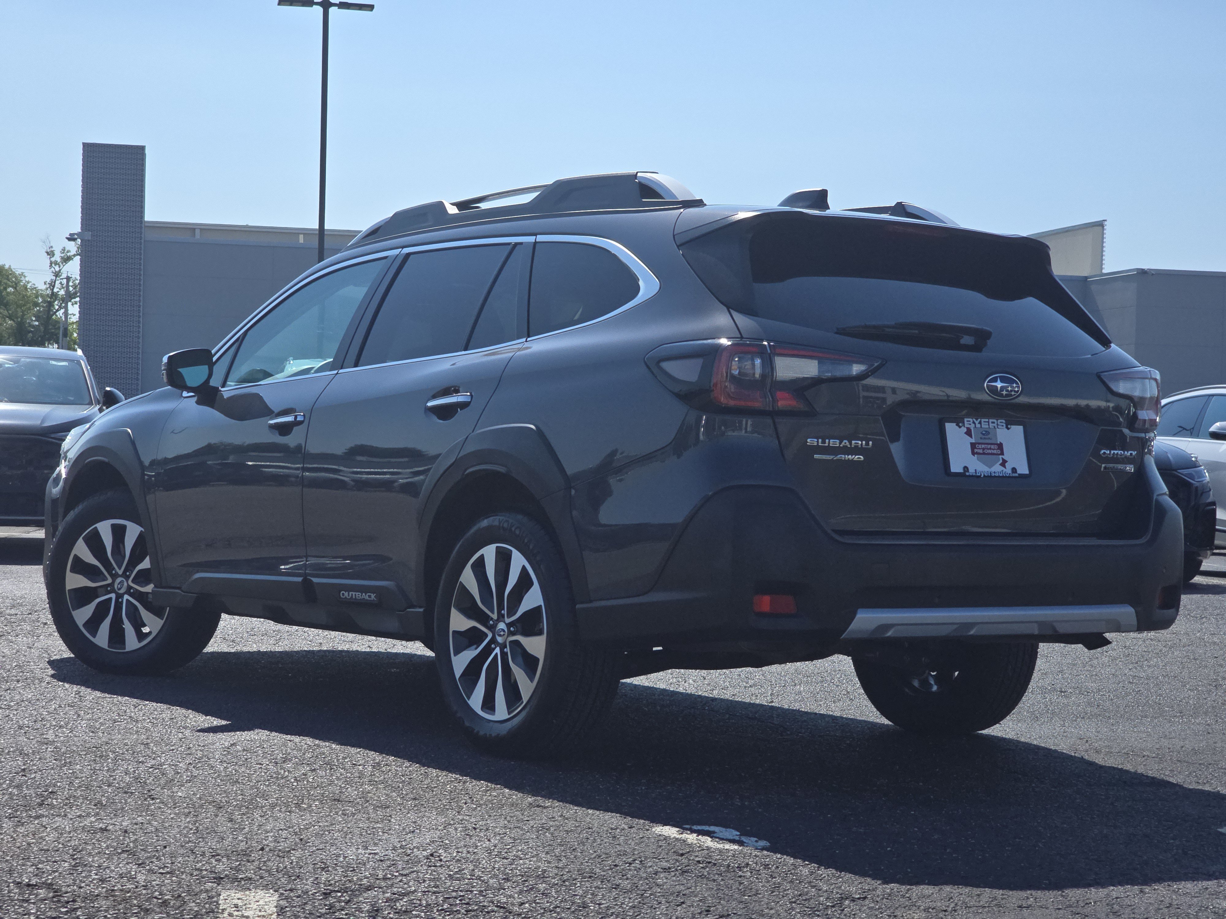 Certified 2023 Subaru Outback Touring XT AWD/4WD image 5