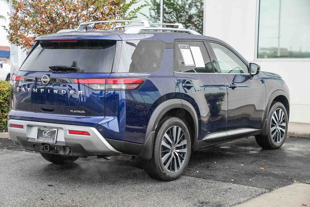 Used 2024 Nissan Pathfinder Platinum image 6
