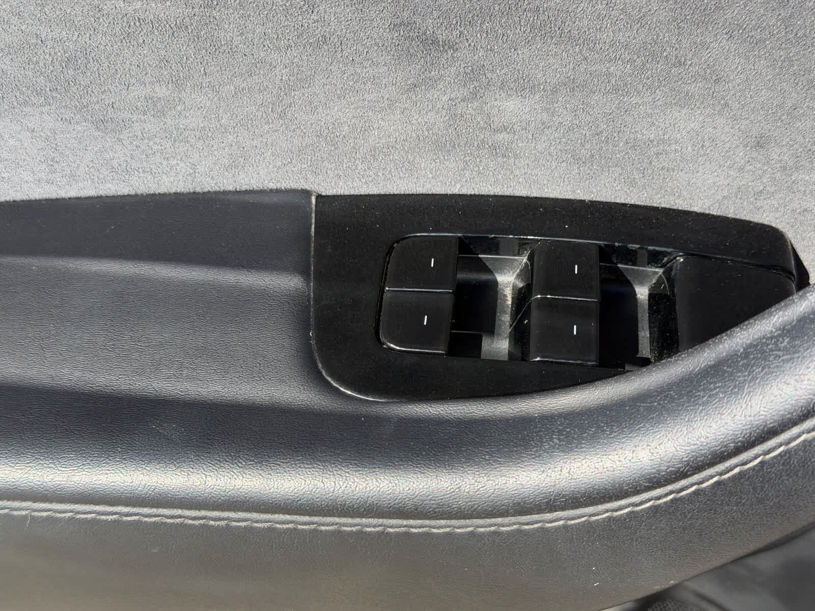 Used 2020 Tesla Model 3 Standard Range Plus RWD image 18