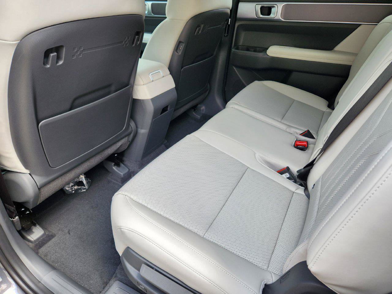 New 2026 Hyundai Santa Fe SEL FWD image 28