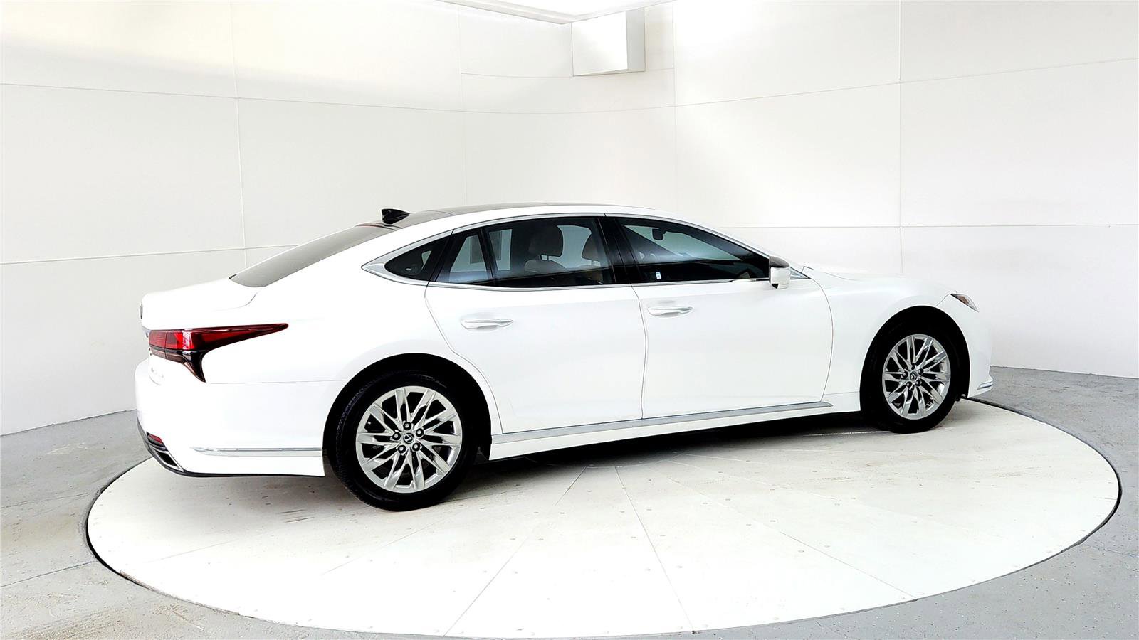 Used 2022 Lexus LS 500 AWD w/ Interior Upgrade Package image 6