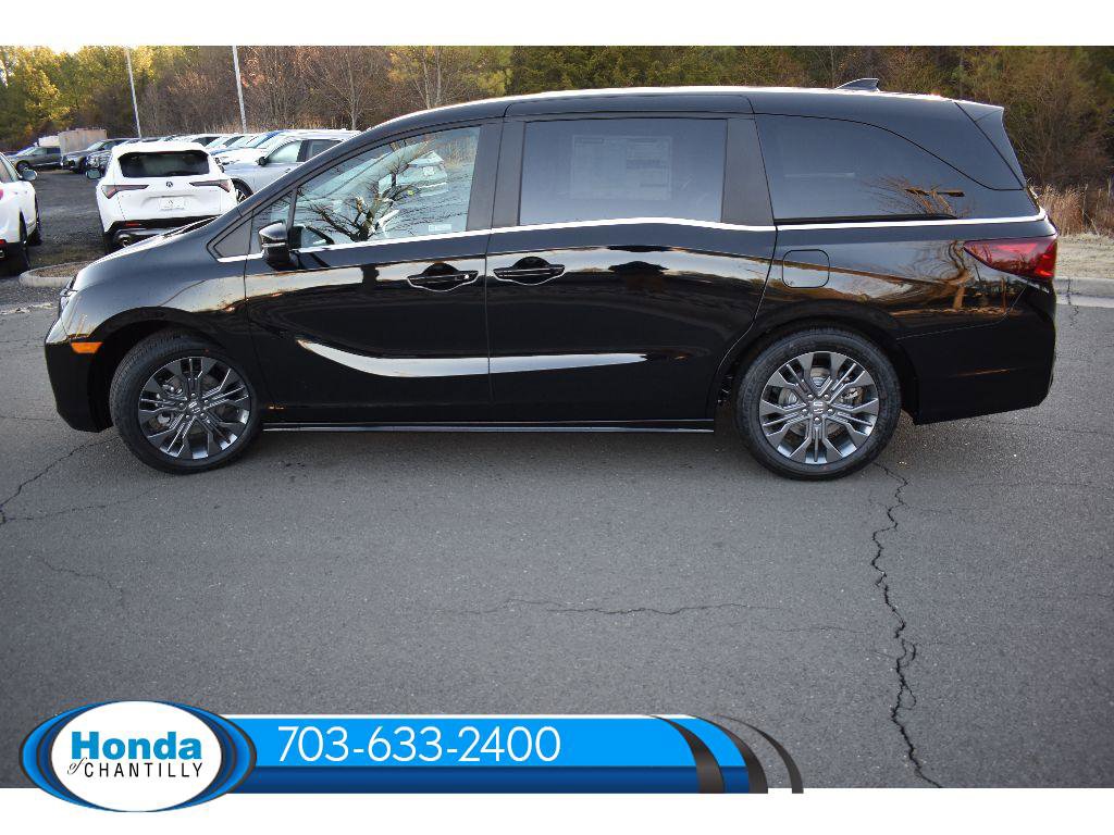 New 2026 Honda Odyssey Touring image 4