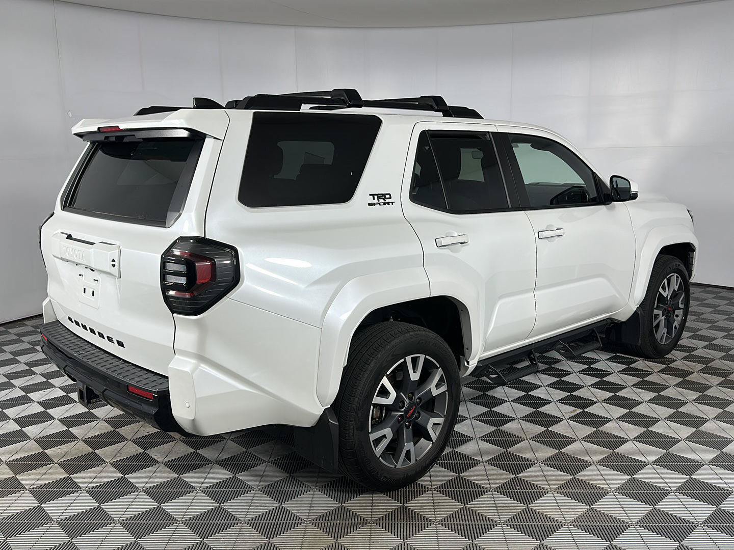 Used 2025 Toyota 4Runner TRD Sport AWD/4WD image 25