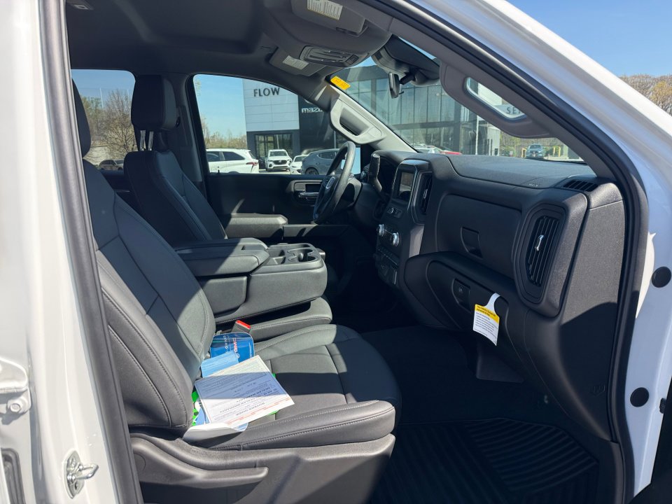 Certified 2025 GMC Sierra 1500 Pro w/ Graphite Edition image 32