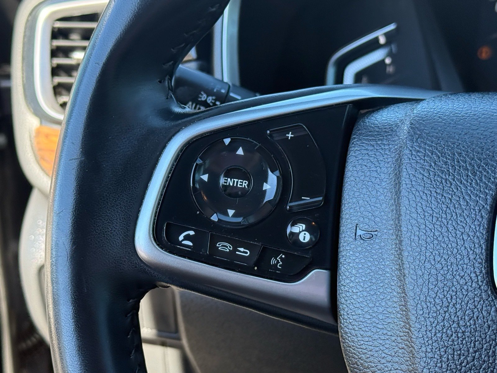 Used 2020 Honda CR-V EX-L image 17