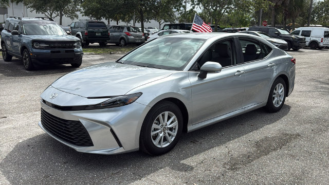 Used 2026 Toyota Camry LE FWD image 3