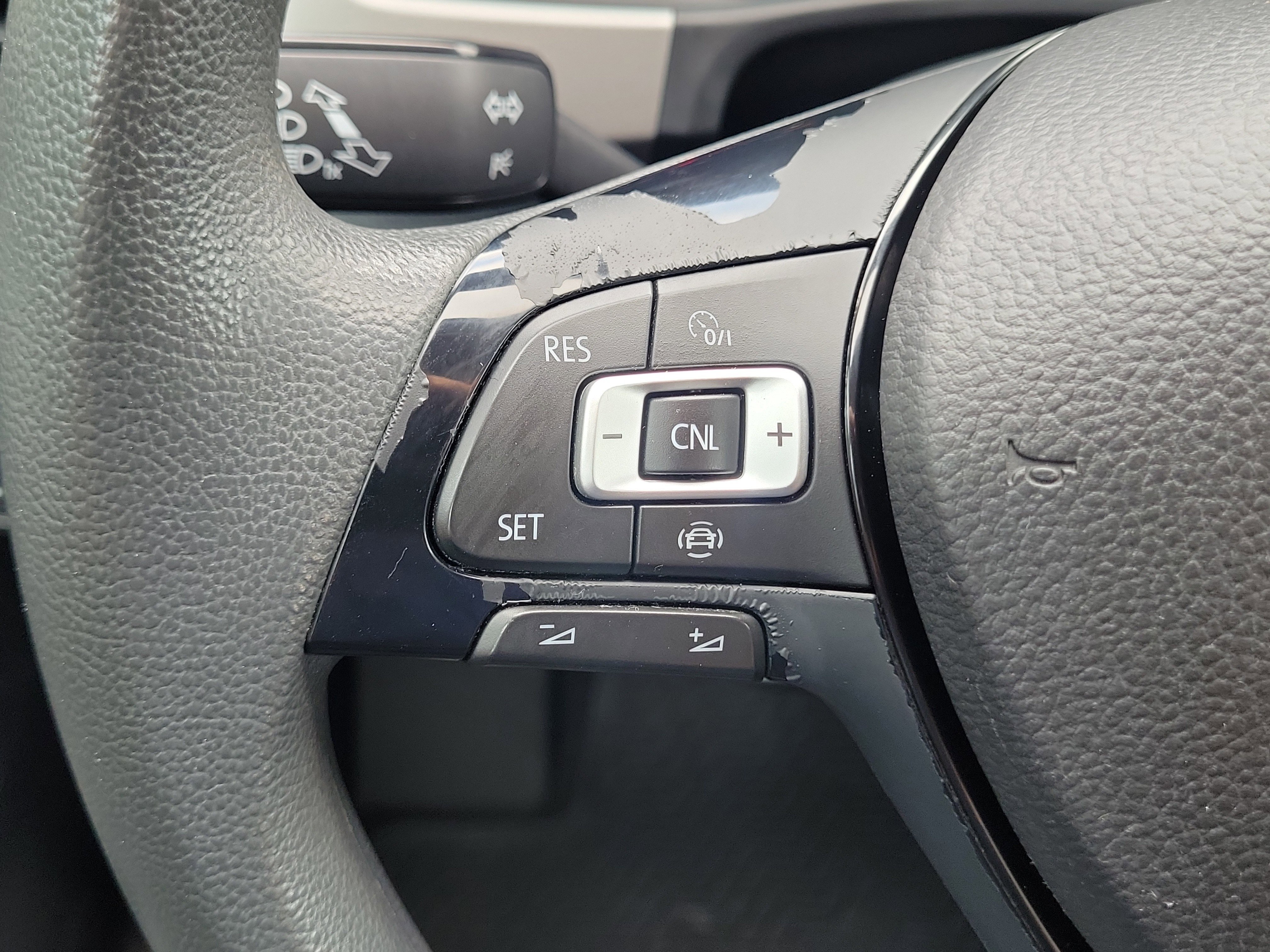 Used 2019 Volkswagen Atlas S FWD image 25